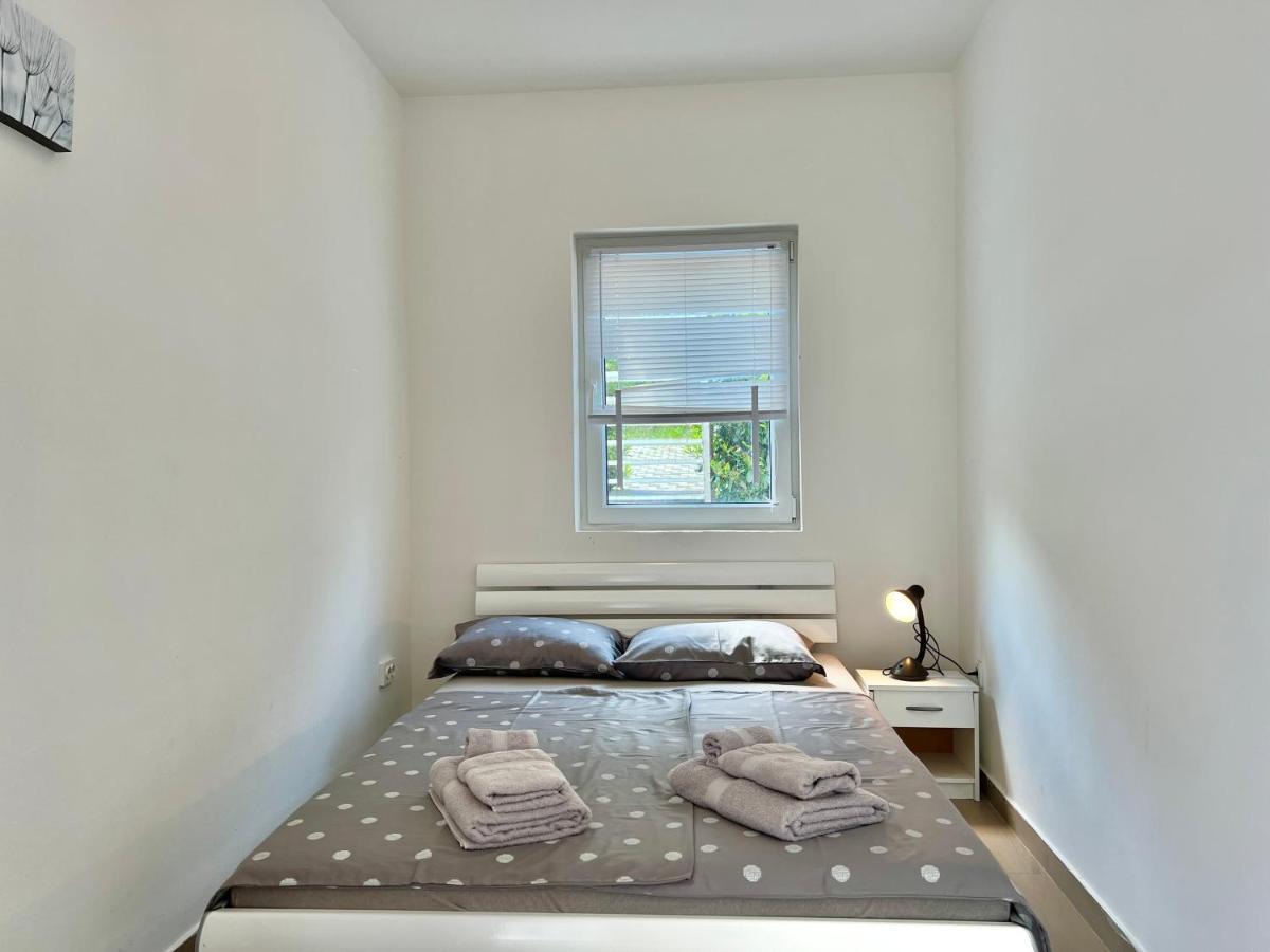 Apartman Velly Jadranovo Buitenkant foto